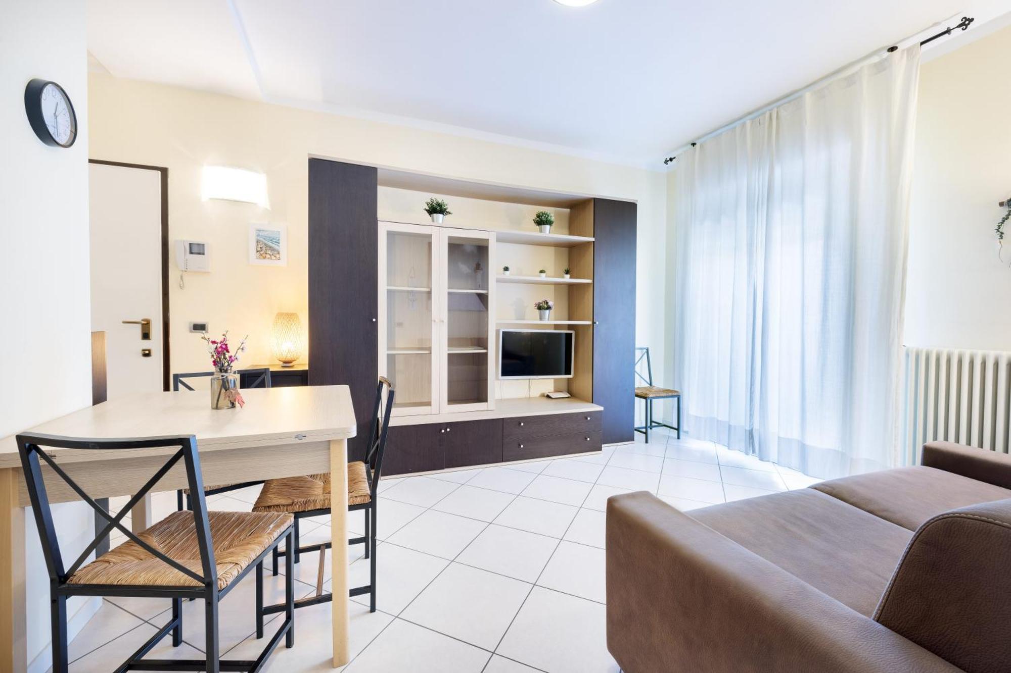 We Home - Sole Mare, Riccione Exteriör bild